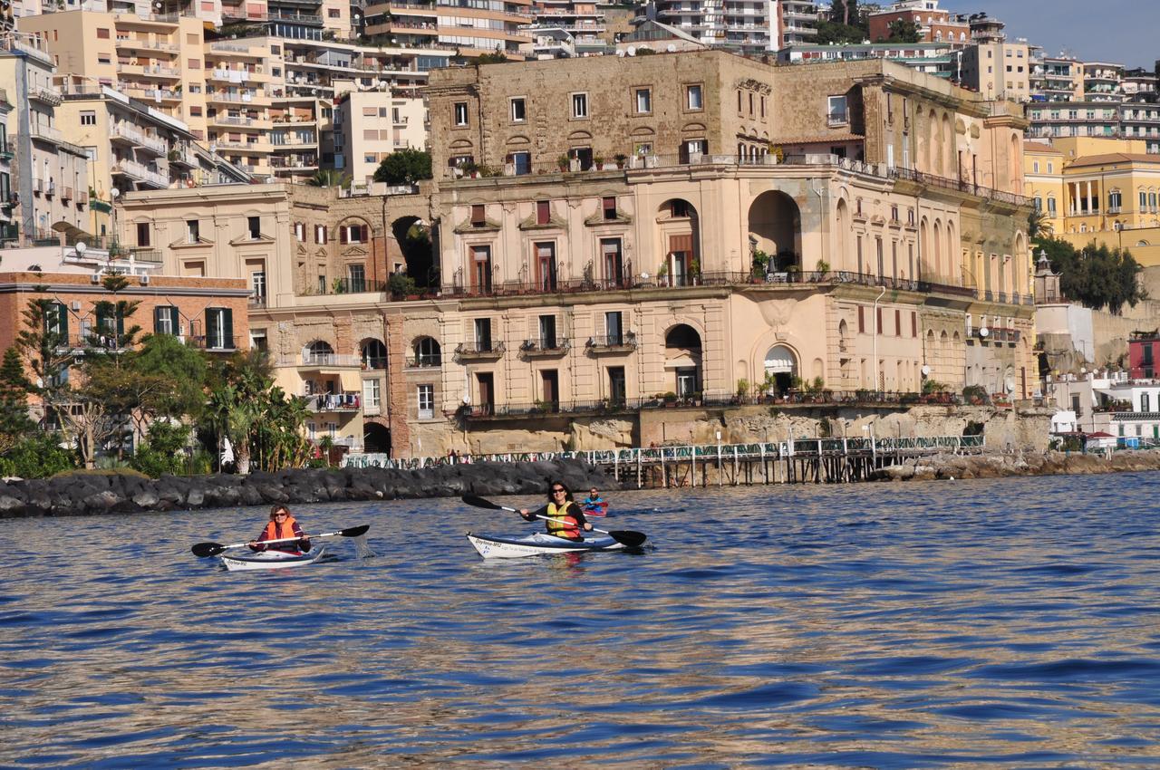 Residenza Le Rose Villa D'Arte Napoli Oda fotoğraf